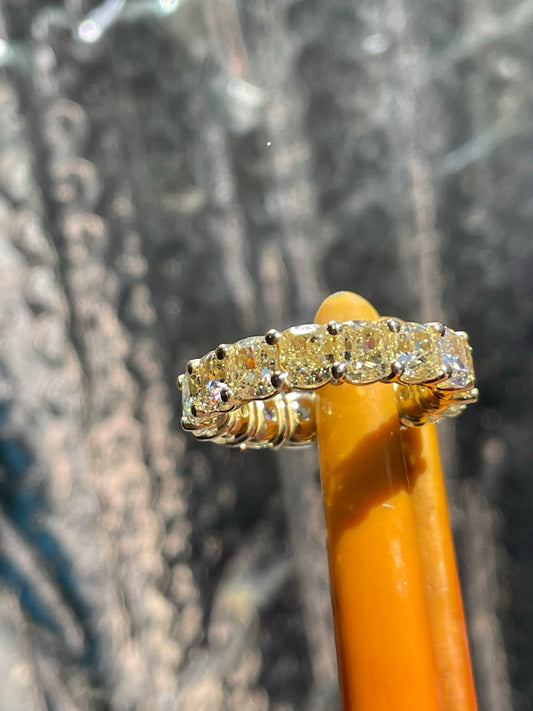 CUSHION ETERNITY RING